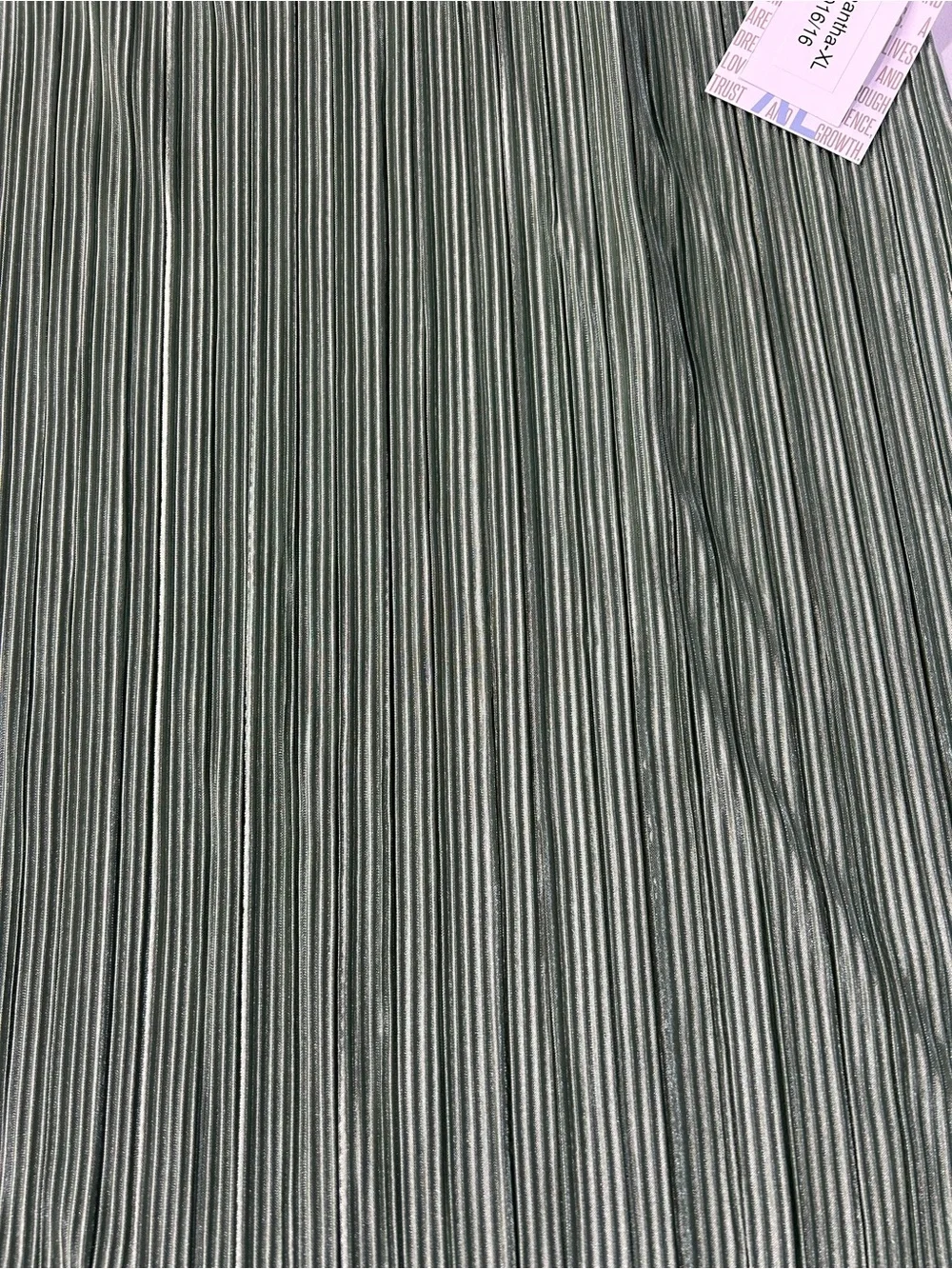 NWT LuLaRoe XL Samantha Pleated Green Women’s Skirt